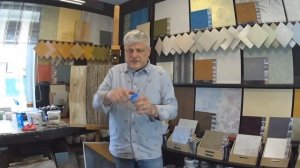 Что лучше: обои или декоративная  штукатурка? Стоит ли клеить бумагу на стены?