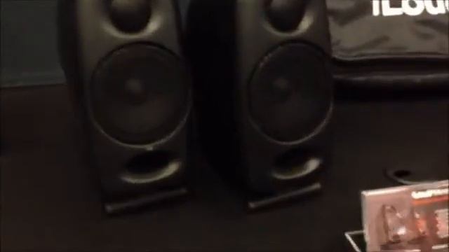 IK Multimedia iLoud at NAMM 2016 смотреть онлайн