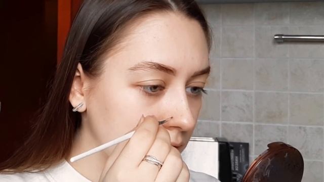 Крашу брови дома на карантине?|Делаю веснушки?| за 5 мин красивые брови? смотреть онлайн