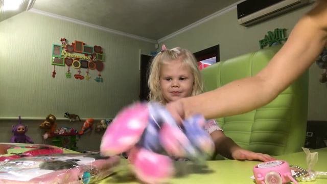 Распаковка Lumo Stars surprise, что за яйцо, кто внутри? Что попалось Кристюньке? смотреть онлайн