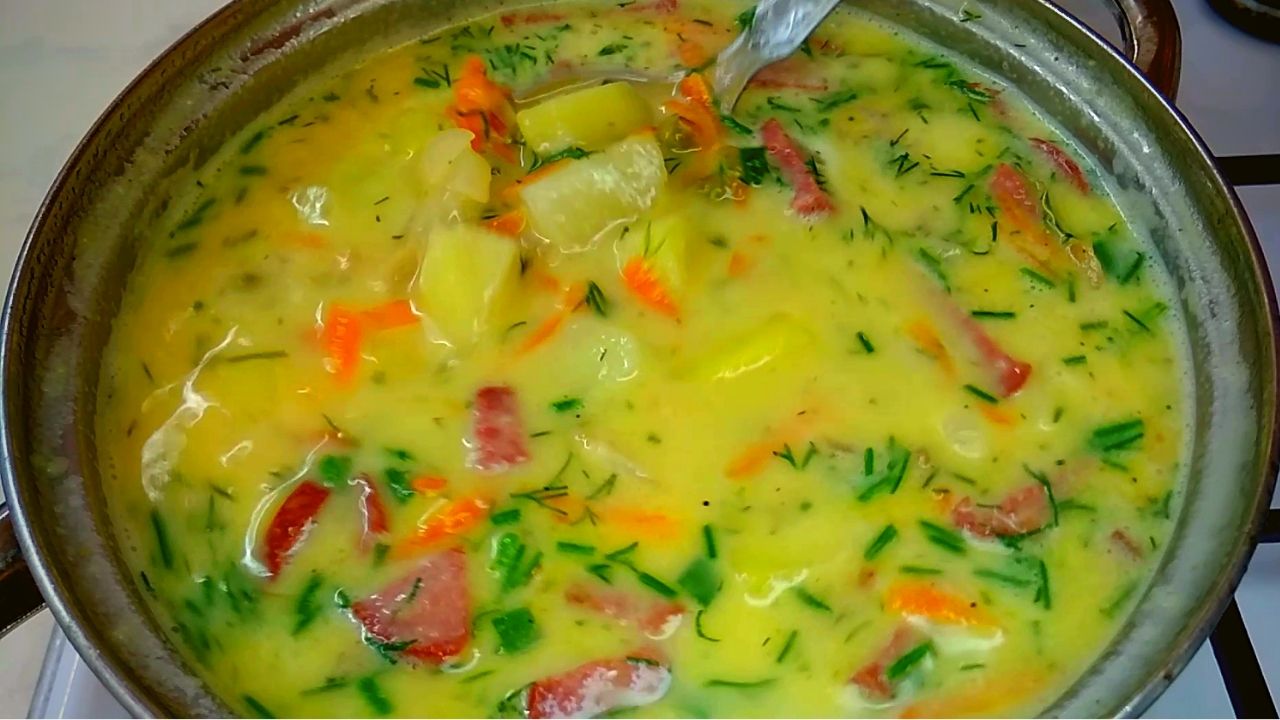 Суп сырный с колбасой, суп на скорую руку смотреть онлайн