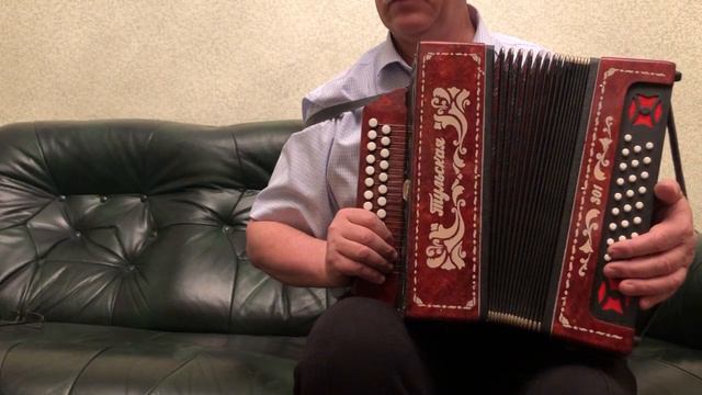 Друзья привезли гармонь из Мытищ - 20 лет на ней не играли! смотреть онлайн