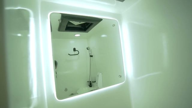 Tour India's FIRST Flatbed Hardtop Caravan on Isuzu | Motorhome Adventures смотреть онлайн