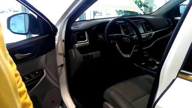 New 2014 Toyota Highlander Limited Platinum смотреть онлайн