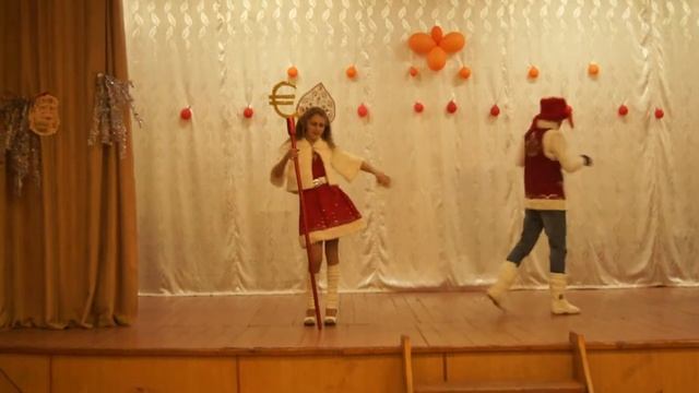 Дед и Снежка. Школа 37 Ниж. Обл. Дзержинск смотреть онлайн