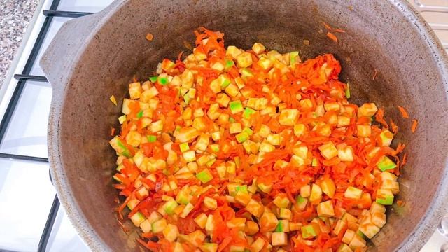 КАБАЧКОВАЯ ИКРА. (ГОРАЗДО ВКУСНЕЕ, ЧЕМ В МАГАЗИНЕ). смотреть онлайн