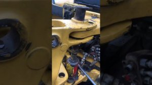 Замена пальцев втулок экскаватор погрузчик