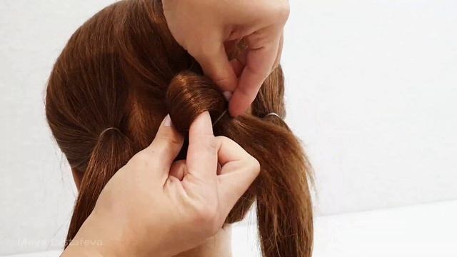 Простая вечерняя прическа для Коротких волос. A simple evening hairstyle for Short hair. смотреть онлайн