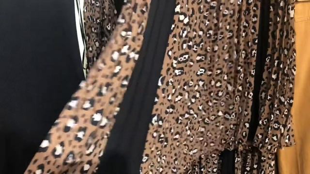 Шопинг с красивой девочкой / ZARA / Stradivarius / Bershka / Pull and Bear смотреть онлайн