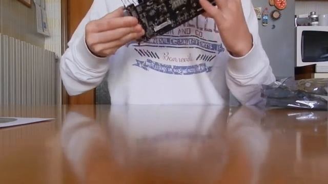Unboxing Nvidia GTX 560 ASUS Direct Cu 1GB [ITA] - Scheda Video смотреть онлайн