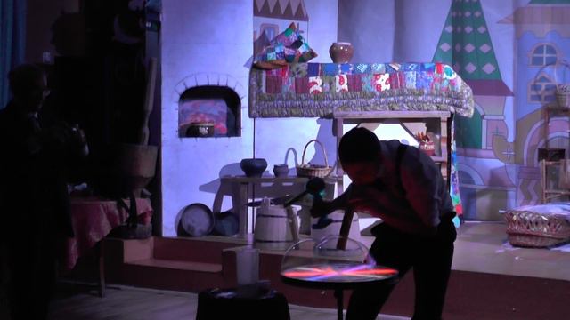 Антон Пиняев в работе 28.11.2015. ШОУ МЫЛЬНЫХ ПУЗЫРЕЙ