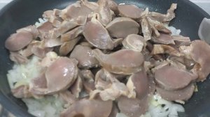 Как приготовить куриные желудки на сковороде (индейки)