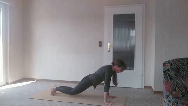 Yoga - Sonnengruß intensiv I TGS Bornheim 1879 e.V. смотреть онлайн