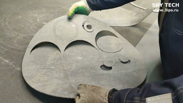 Планшетный режущий плоттер ProfiCut для раскроя РТИ. Пневматический инструмент