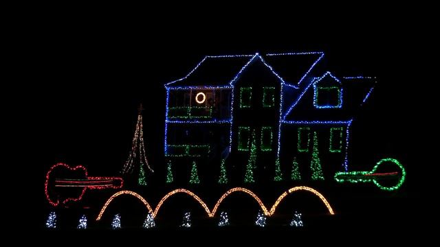 2011 Christmas Eve Sarajevo Brown Family Christmas Light Show TSO смотреть онлайн