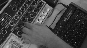 MFB TANZBÄR // YAMAHA DX-200 // The Odd Couple