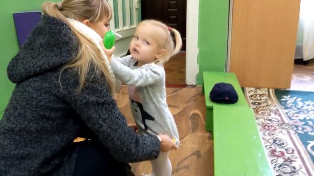 Злата, первый день в садике. смотреть онлайн