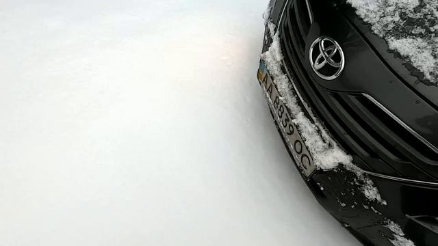 Застрял в снегу. Эксперимент по выезду из снега без лопаты. Проверяю приспособы антибукс смотреть онлайн