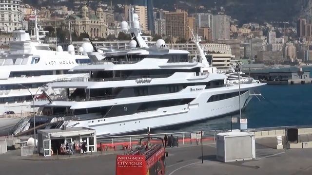 Port Hercule смотреть онлайн
