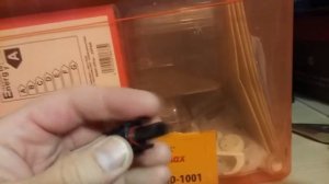 Разбираем MC-4 коннектор с выпавшими проводами