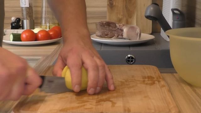 Сколько ножей нам нужно? Tracker N.C.Custom смотреть онлайн