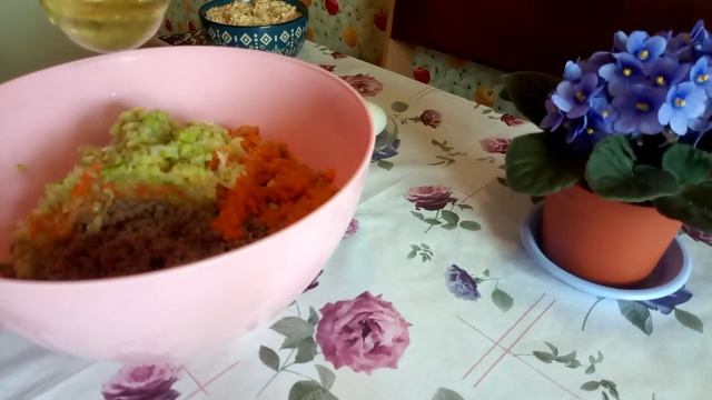 Котлеты для Снежка и Китти. ❤ смотреть онлайн