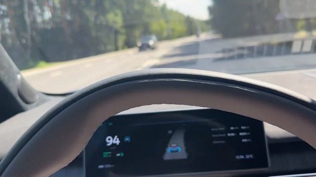 Как работает ассистент вождения на извилистой дороге?! #nio #nioel7 #nioes7 смотреть онлайн