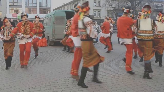 Народные танцы в Ивано-Франковске от ансамбля "Карпаты" смотреть онлайн