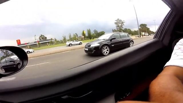 Type R ( 07') N/A vs Renault Megane смотреть онлайн
