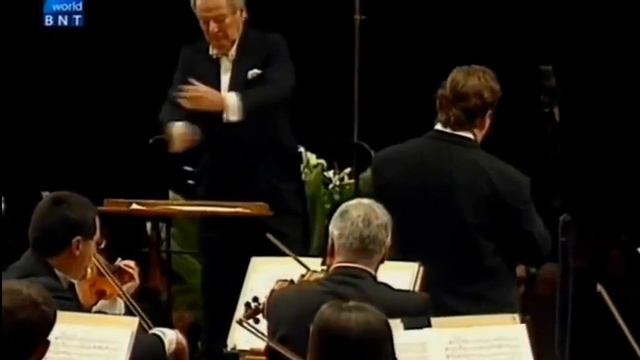 Mozart Clarinet Concerto K 622 A major Andrew & Neville Marriner (son & father) смотреть онлайн