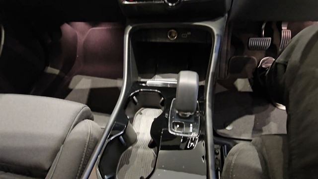 The New Volvo C40 Recharge Is Really Different смотреть онлайн