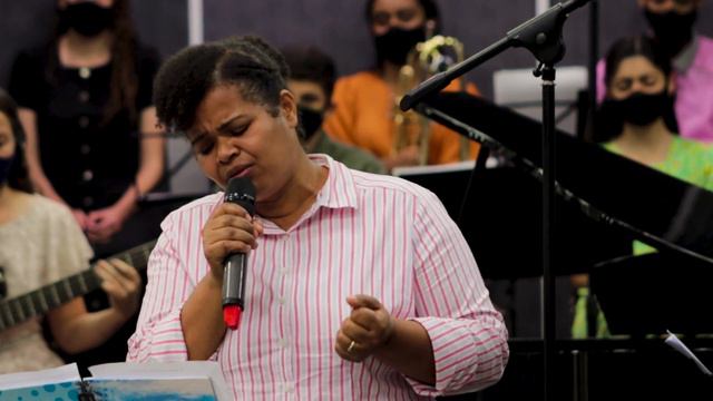 A Maior História de Amor | Adriana Reis | Ministério Assim Está Escrito смотреть онлайн