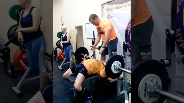 Жим лежа 75 кг * 8 смотреть онлайн