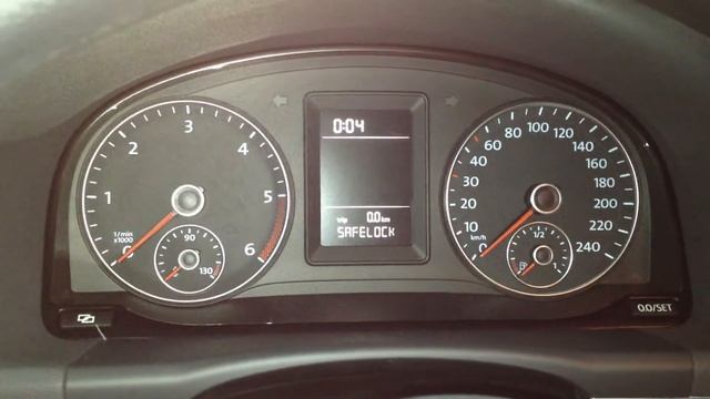 Needle sweep function on 2012 VW Touran 1.6TDI cluster смотреть онлайн