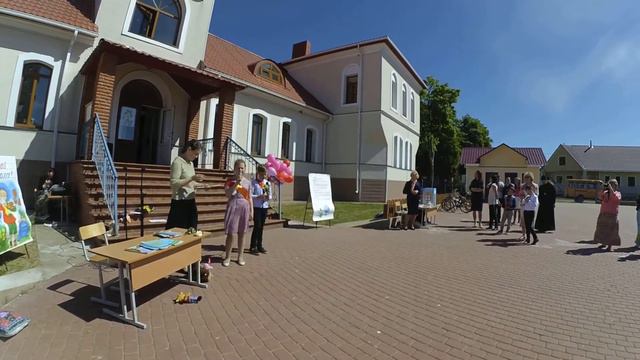 Выпускной 2018 в школе в деревне Ветвеник смотреть онлайн