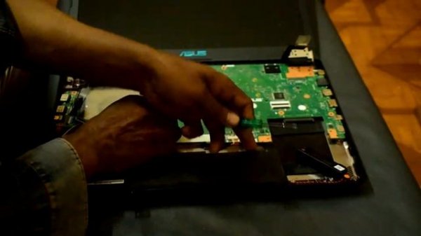 How to Upgrade the RAM on Asus VivoBook F570Z Laptop