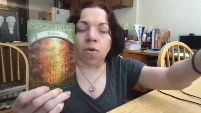 Crystals & Cards | Oracle Card Reading | For The Week of May 8th, 2022 смотреть онлайн