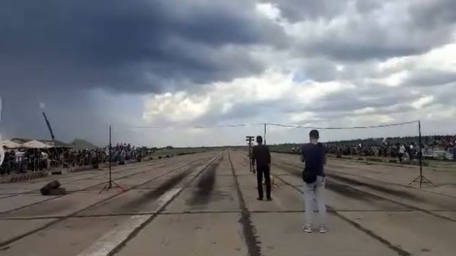 Corsa 2.0 vs e30 3.2 drag day смотреть онлайн