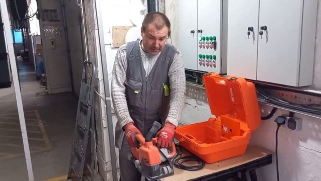 Обзор на Штроборез Spit D90