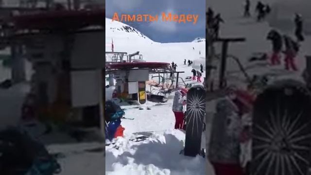 Казахстан медеу подъемник сломался смотреть онлайн