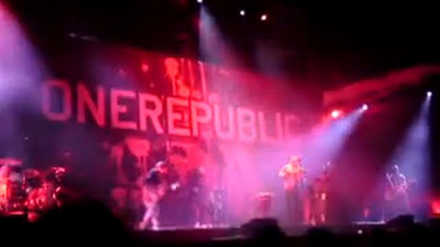 OneRepublic - Everybody Loves Me