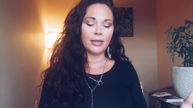 PISCES, YOU SPEAK DIFFERENT LOVE LANGUAGES 💜 YOU VS THEM APRIL TAROT READING. смотреть онлайн