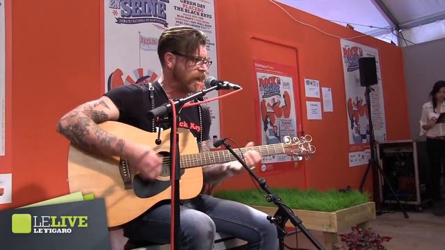 Jesse Hughes - Stone Walls and Steel Bars - Rock en Seine 2012 (reprise des Stanley Brothers) смотреть онлайн