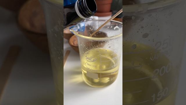 Как сделать массажную свечу? смотреть онлайн