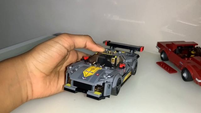 LEGO Speed Champions Corvette C8.R and Corvette 1979 Stingray смотреть онлайн