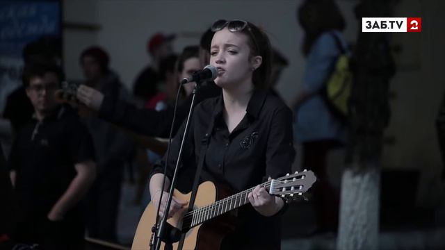 Демоны, мимы и косплееры собрались на читинском Арт-Арбате смотреть онлайн