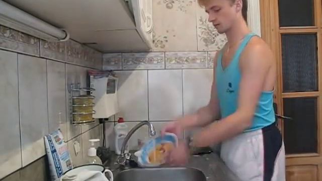 Как быстро помыть посуду смотреть онлайн