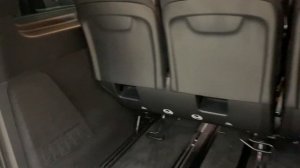 Mercedes V-Class W447 - двигать дальше задний ряд сидений