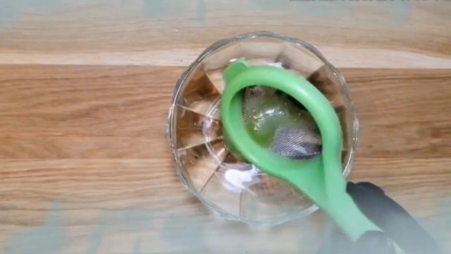 КАК ОМОЛОДИТЬ КОЖУ ЛИЦА В ДОМАШНИХ УСЛОВИЯХ , И УБИРАТЬ МОРЩИНЫ ЗА КОПЕЙКИ !!! смотреть онлайн