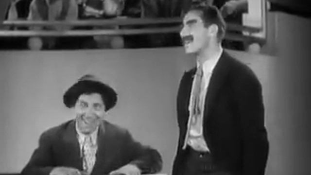 Duck Soup. That's Irrelevant смотреть онлайн